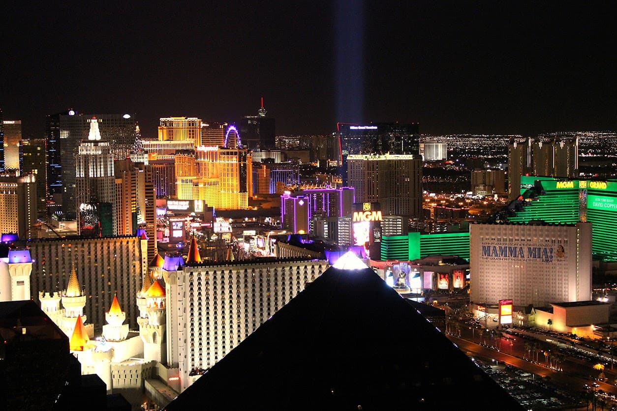 Las Vegas Strip - Attribution: Flickr/Creative Commons/Abi Skipp/Via/https://flic.kr/p/oikKnQ