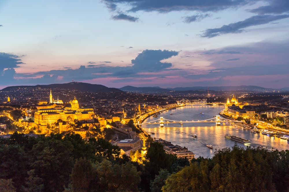 2 Budapeste