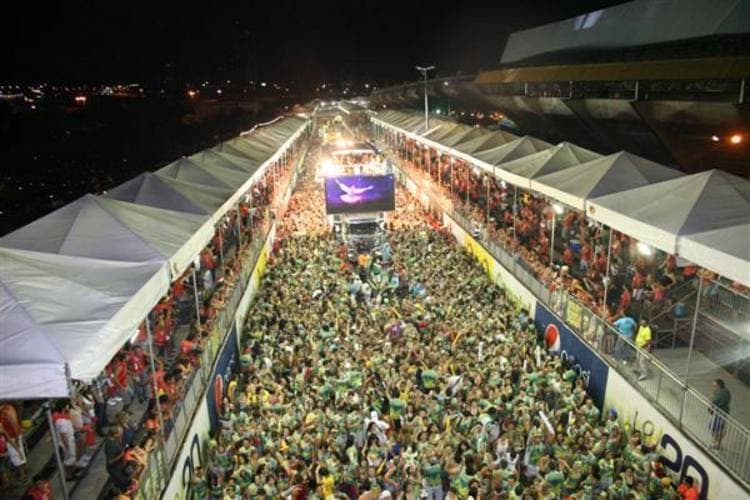 A folia fora de época do Carnatal