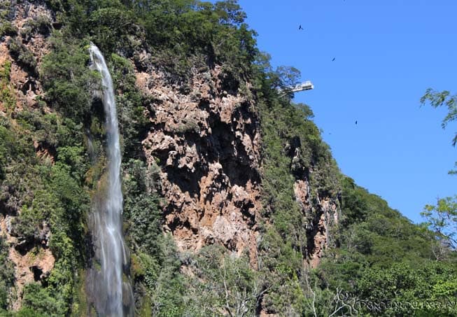 Rapel + cachoeira = diversão garantida para amantes da natureza (Crédito da foto: Clarissa Donda)