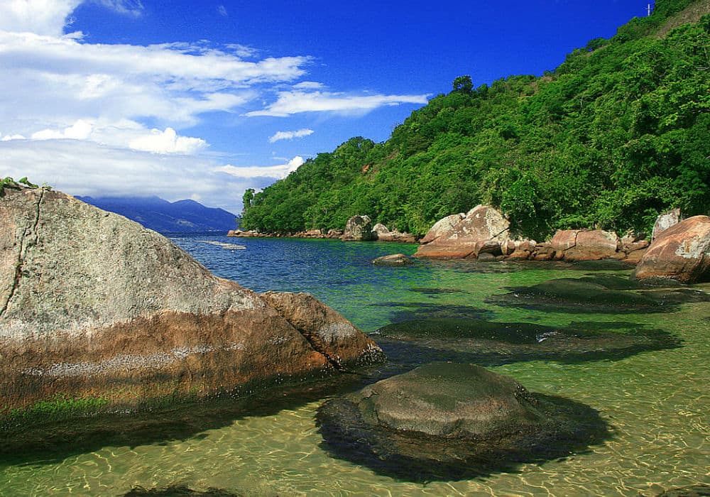 Praia da Feiticeira em Ilhabela