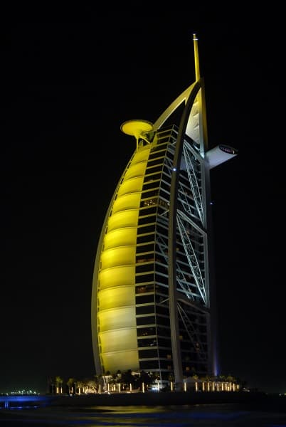 O Burj Al Arab é um dos cartões postais mais inconfundíveis deste emirado