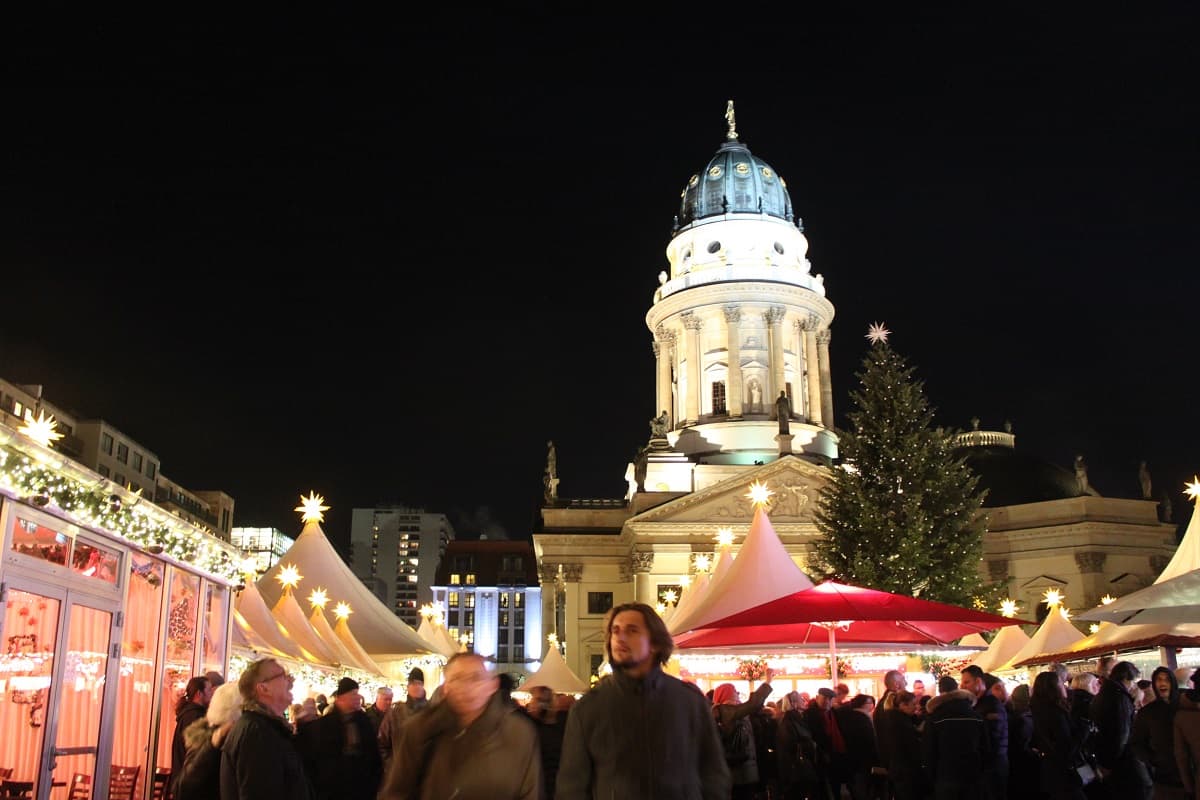 Mercado de Natal agita Berlim. (Foto: Natalie Soares)