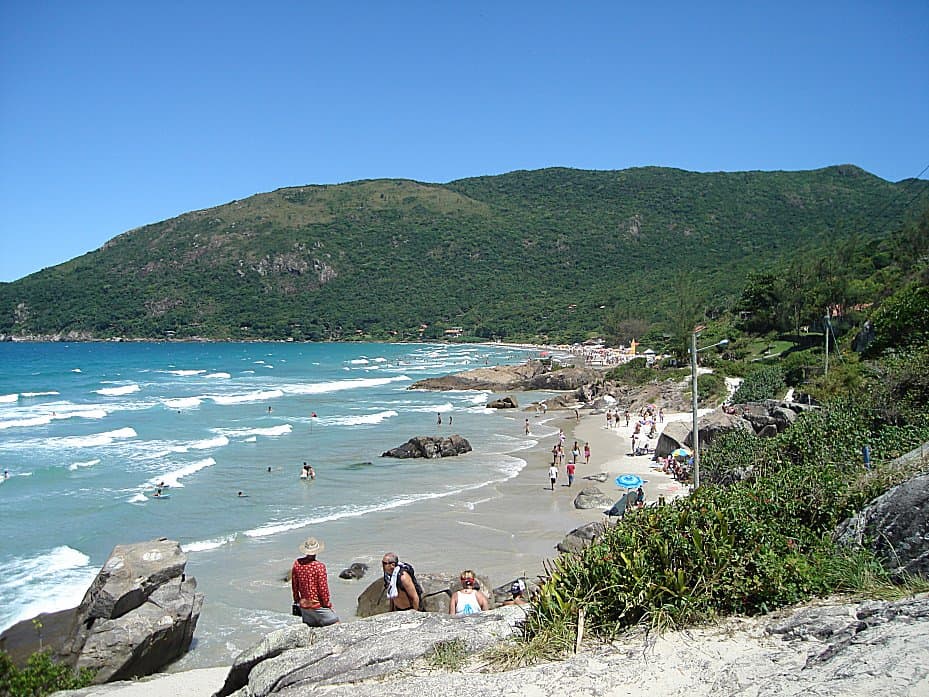 O sul da ilha de Florianópolis reserva praias mais tranquilas e preservadas, como a do Matadeiro (Crédito da foto: www.flickr.com/Eduardo Batista - Creative Commons License)