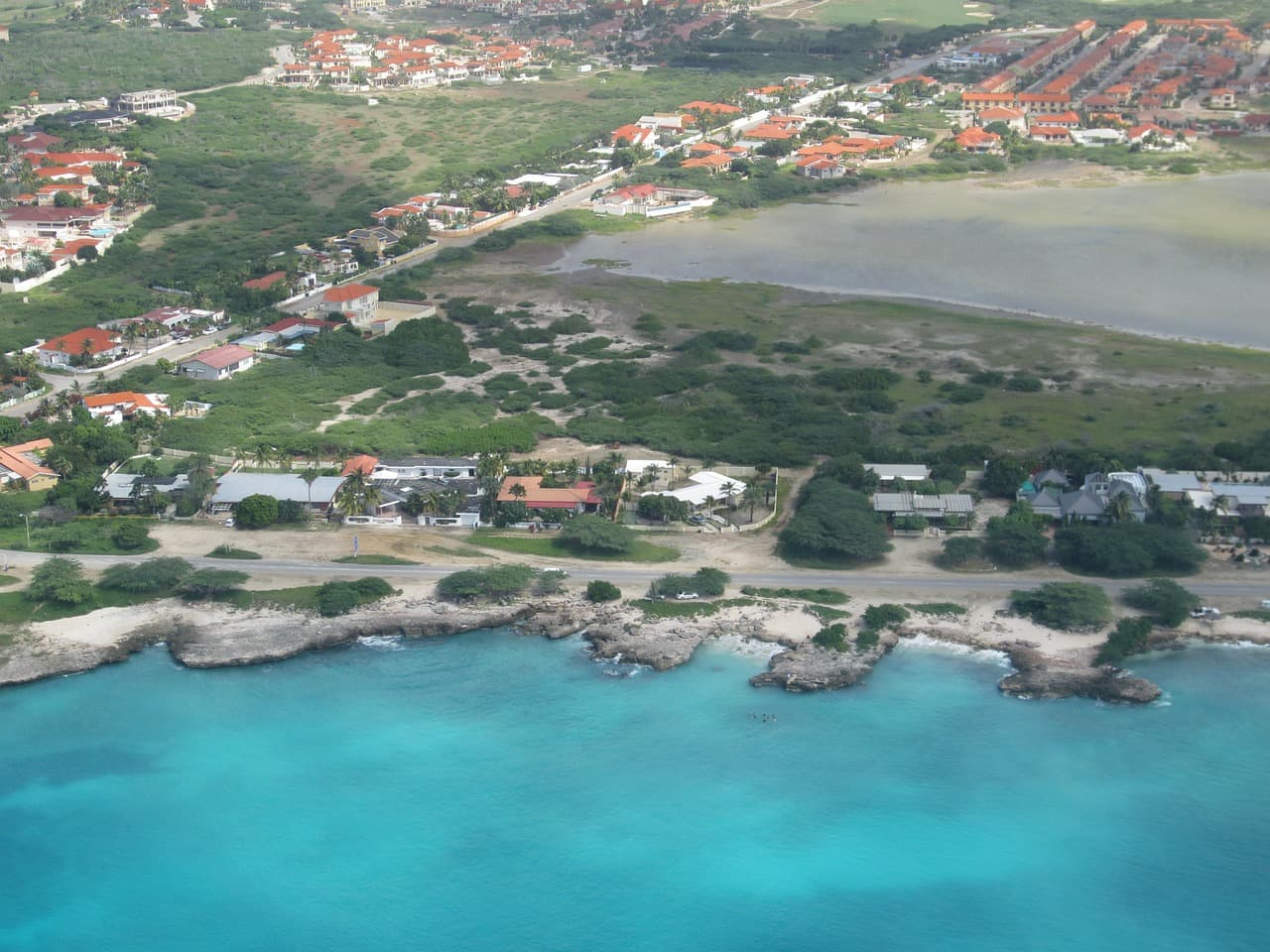 Além da vista de tirar o fôlego, o ano novo em Aruba é animado, com festas e festivais de música