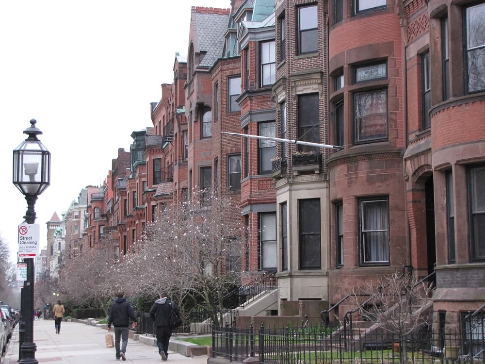 Boston tem um clima de cidade histórica que não é nada monótono, com atrações que vão de parques a grandes universidades (Crédito da foto: Natalie Soares)