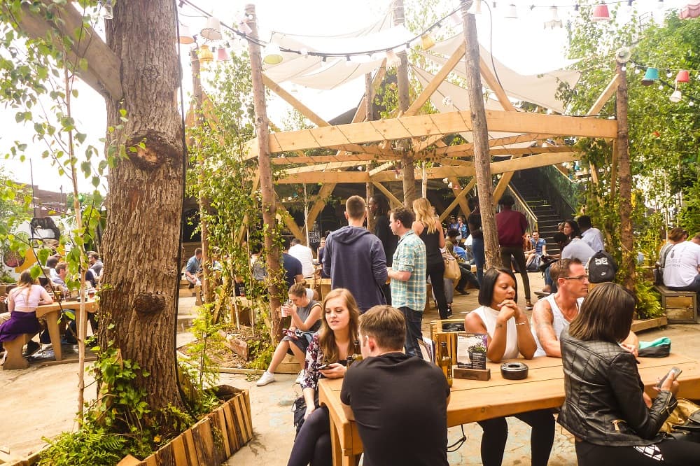 A região de Hackney está repleta de atrações bacanas para quem busca agito e boa bebida no verão (Crédito da foto: Clarissa Donda)