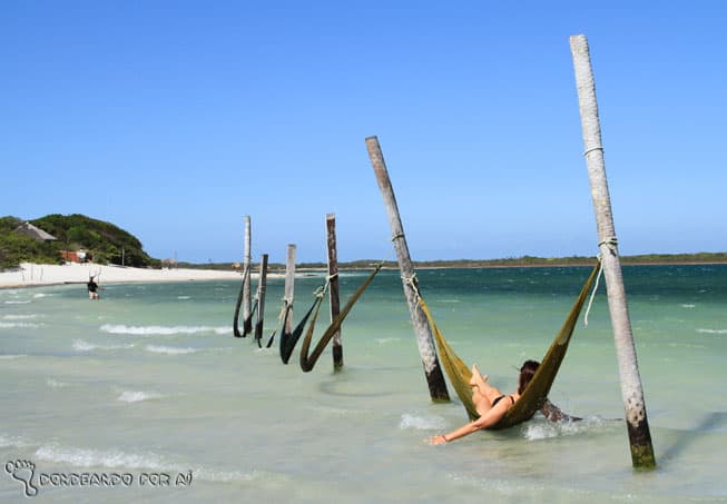 Cenário da Lagoa de Jijoca de Jericoacoara, que também atende pelo nome de Lagoa do Paraíso. Pela foto, percebe-se o porquê! (Crédito da foto: Clarissa Donda)