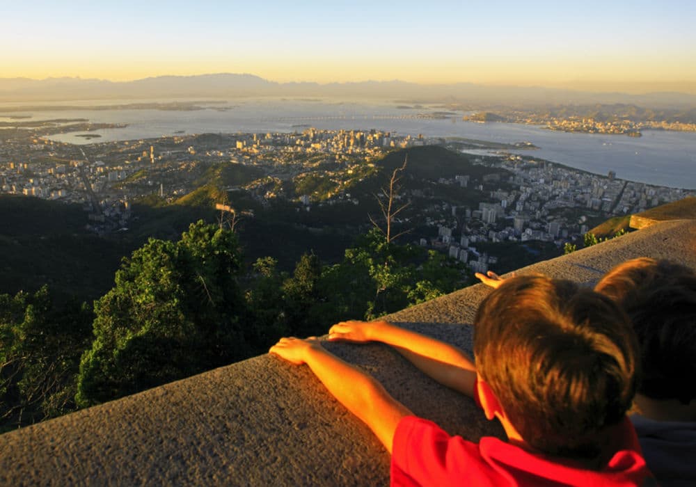 crianças no Rio de Janeiro