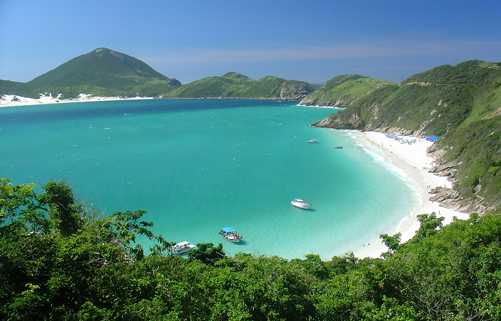 Vista panorâmica da praia de Arraial do Cabo no Rio de Janeiro