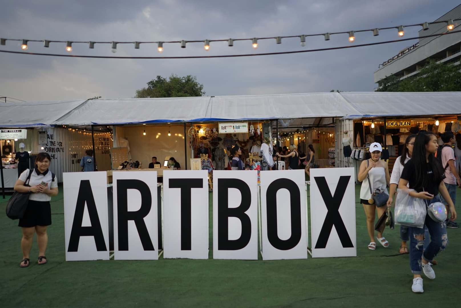 A feira Artbox (Lalai Persson)