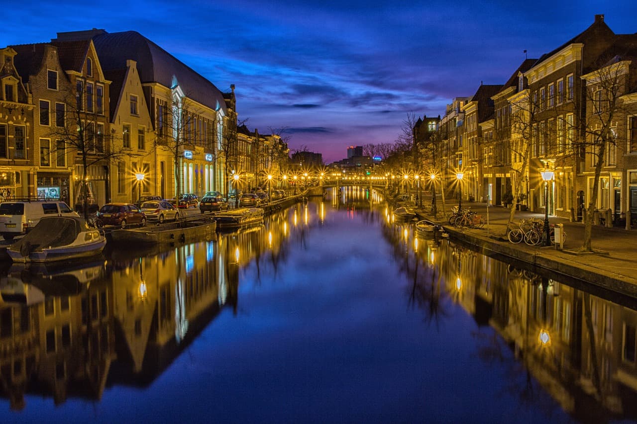Os belos canais e cidades da Holanda, uma boa combinação com museus das cidades