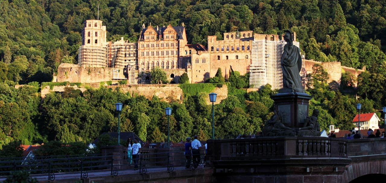 Já pensou em cruzar a Alemanha de carro? Não deixe de passar por Heidelberg. (Crédito da foto: Natalie Soares)