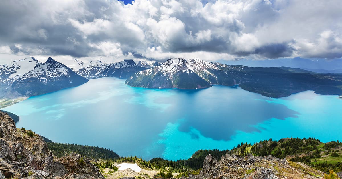 lago mais bonito no canada