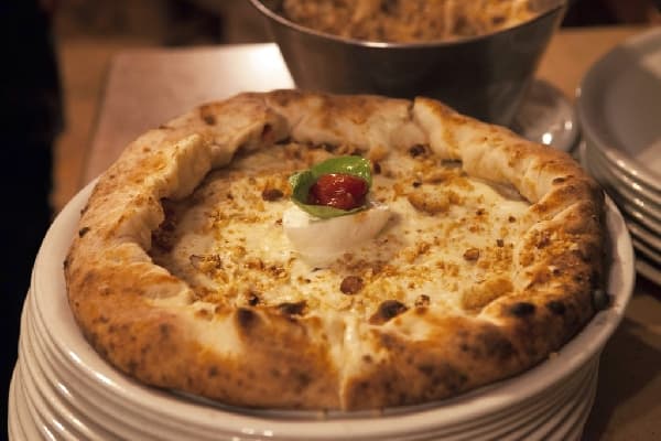 A bela pizza da Pizzeria da Concettina ai Tre Santi