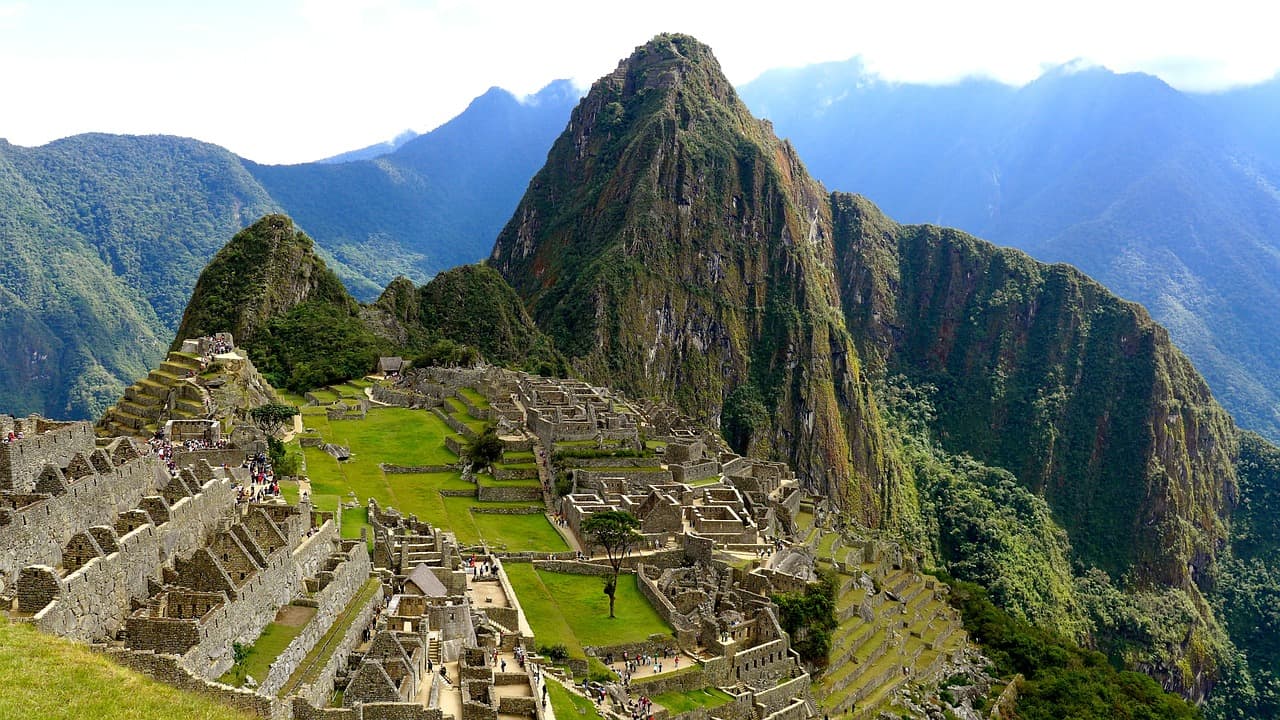 Uma das incríveis vistas de Machu Picchu, um dos principais destinos para turistas do mundo inteiro