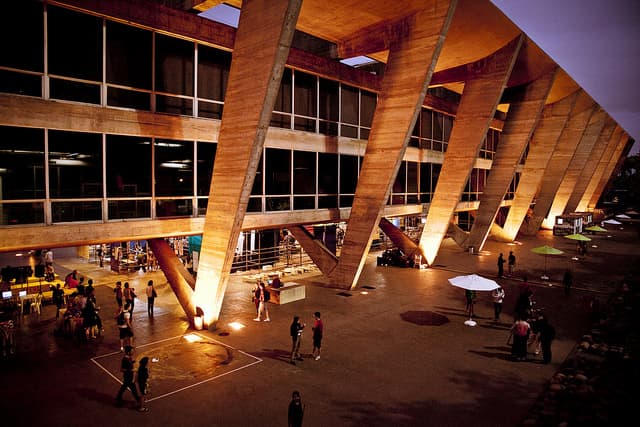 Museu de Arte Moderna (MAM)