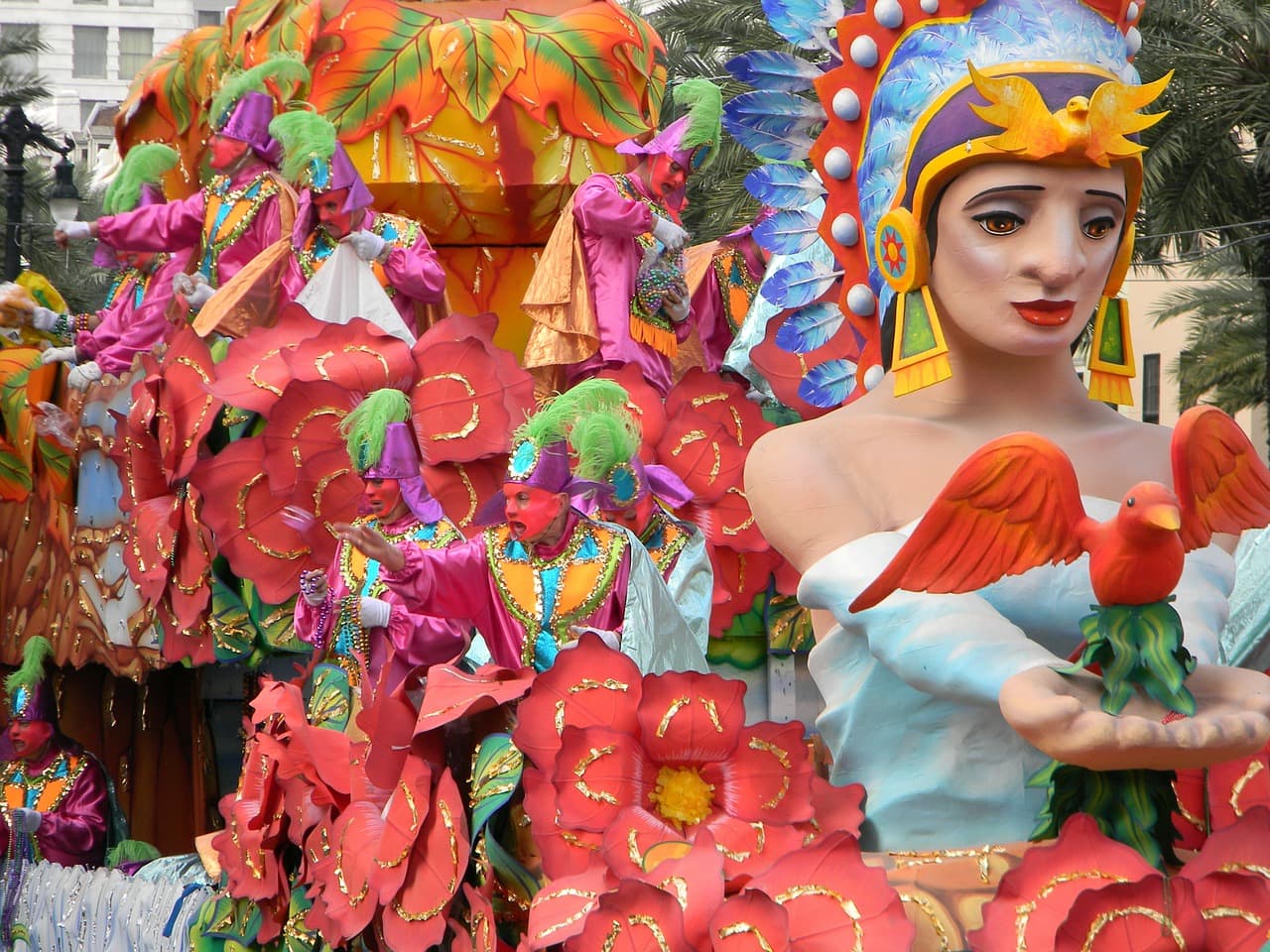 Muitas cores, diversão mas ainda opções para os pequenos, um dos mais tradicionais carnavais do mundo certamente acontece em New Orleans