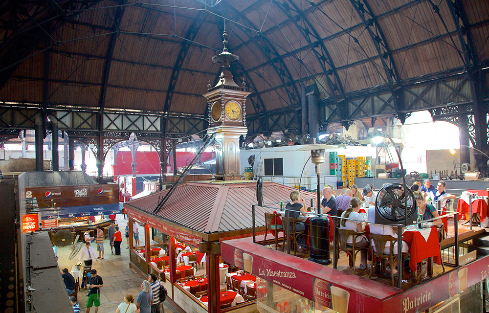 Vista de cima do Mercado del Puerto