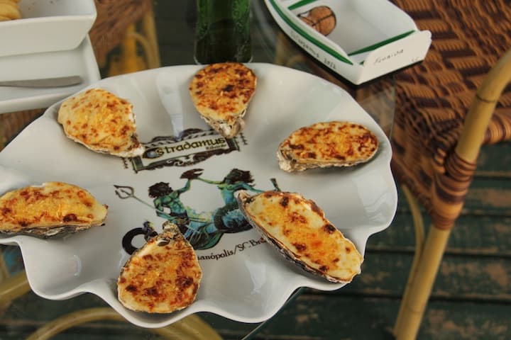 Ostras gratinadas do Ostradamus