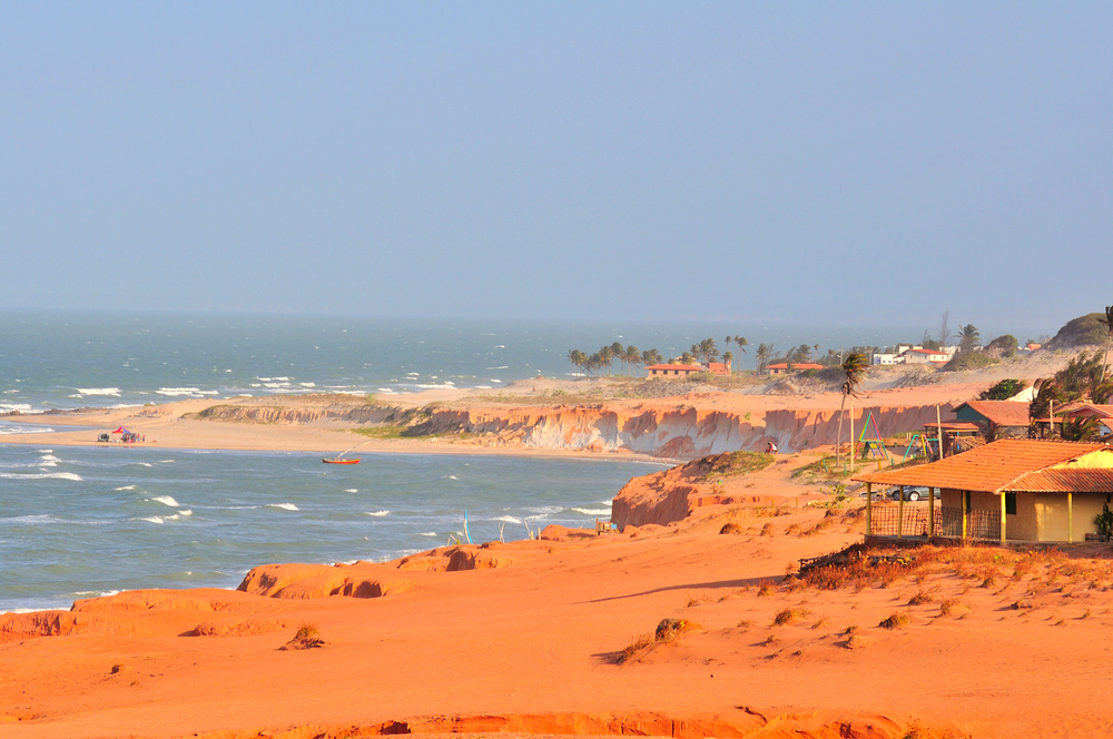 Vista parcial da Praia de Canoa Quebrada no Ceará