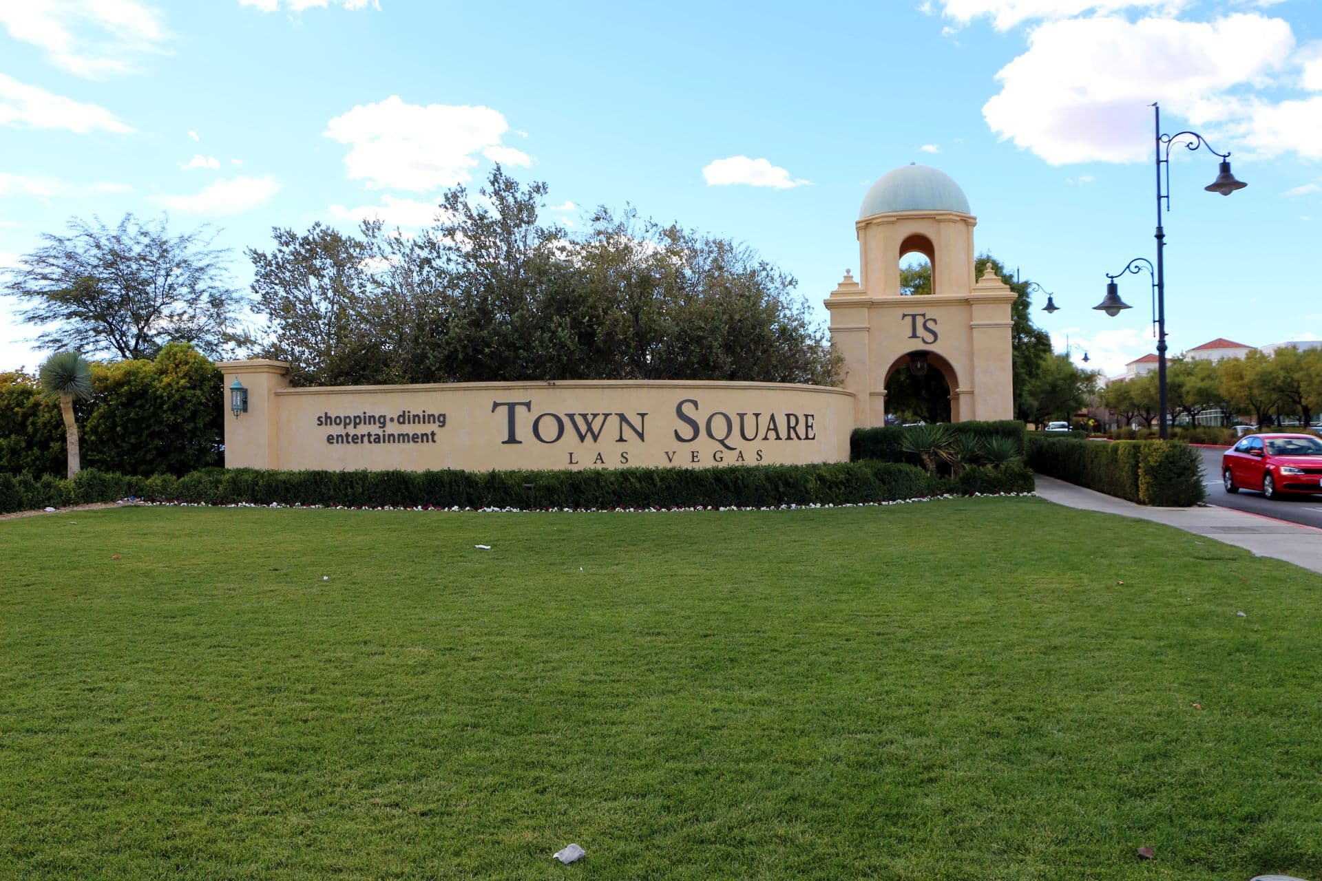 vegas 1 - foods and shopping - town square